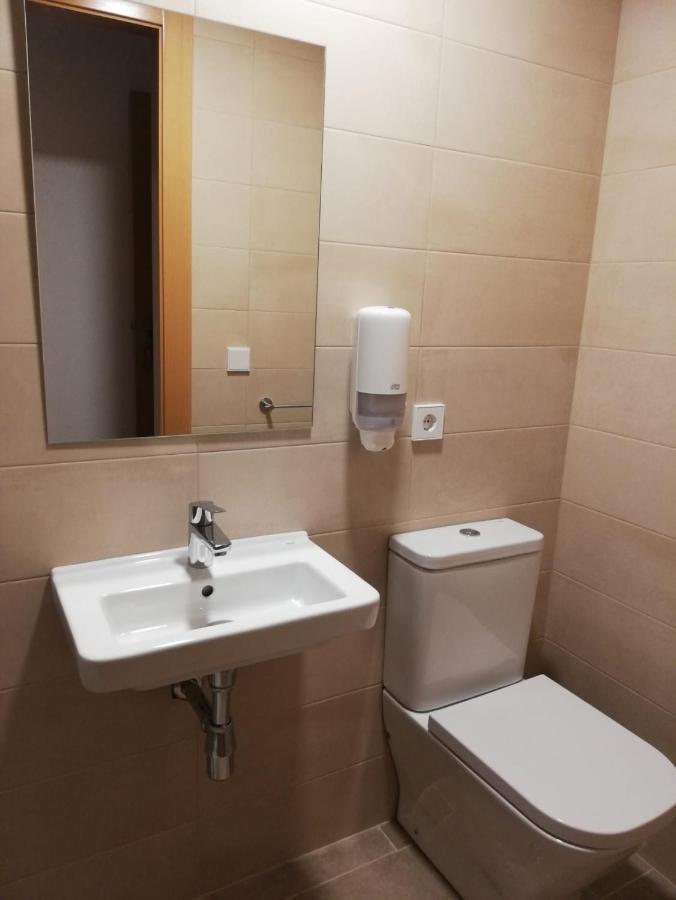 Single Room Private Bathroom