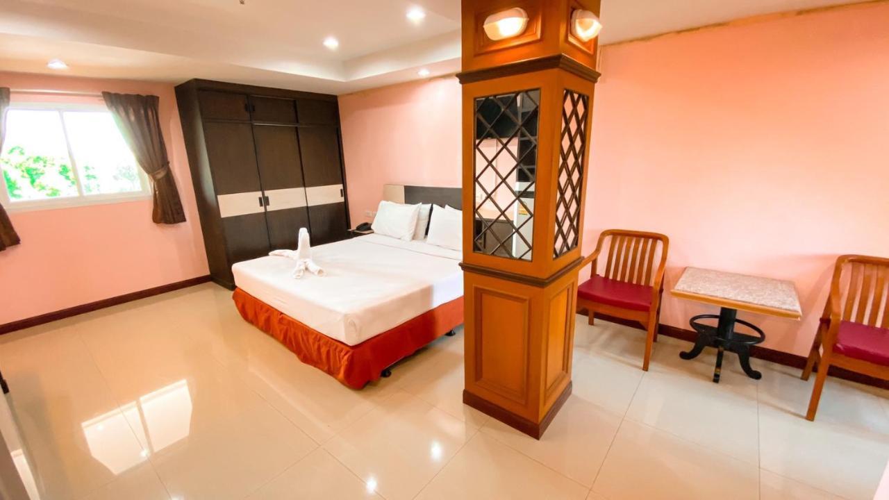 Small Suite