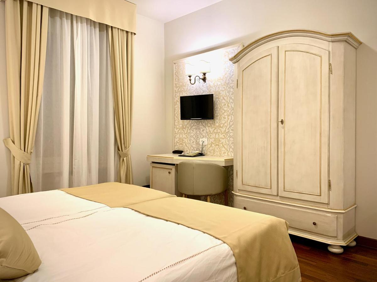 Double Room Lake View