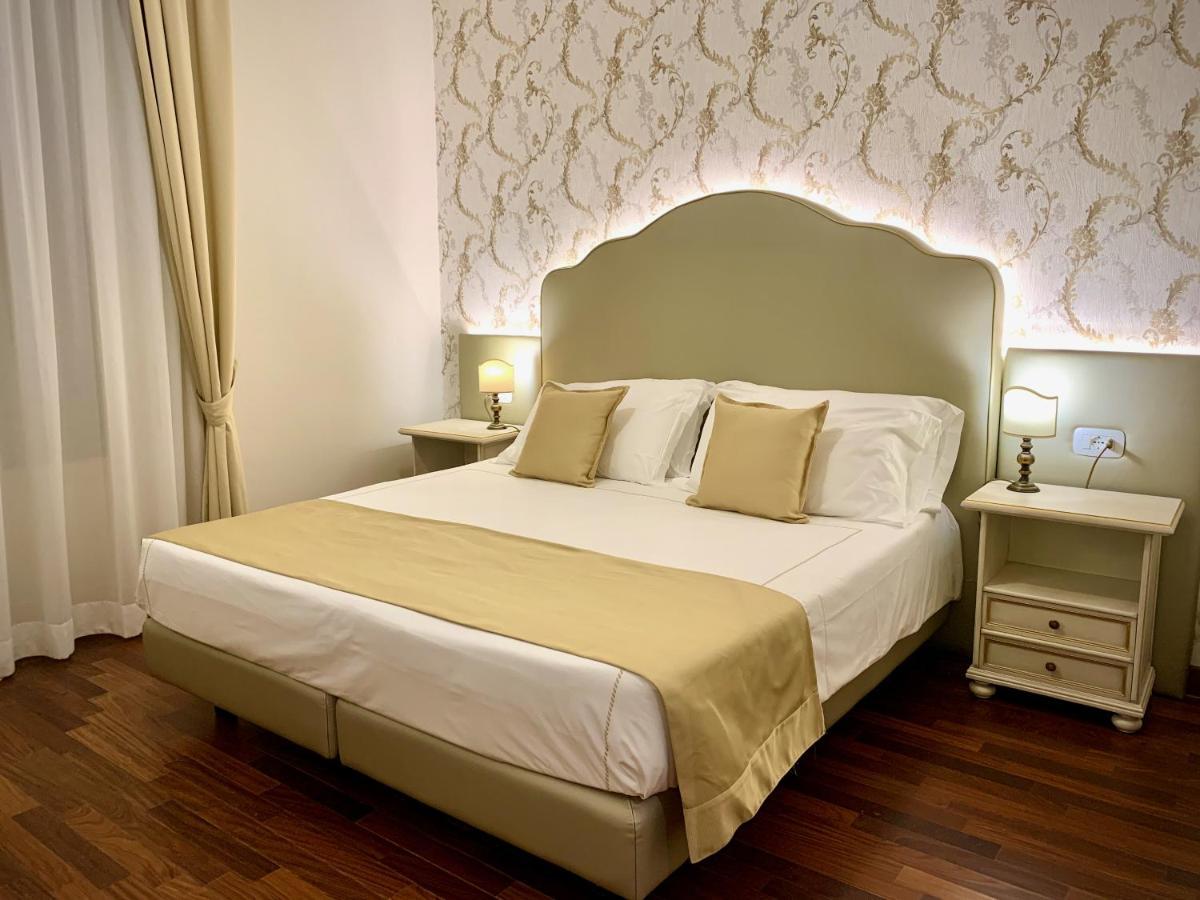 Double Room Lake View