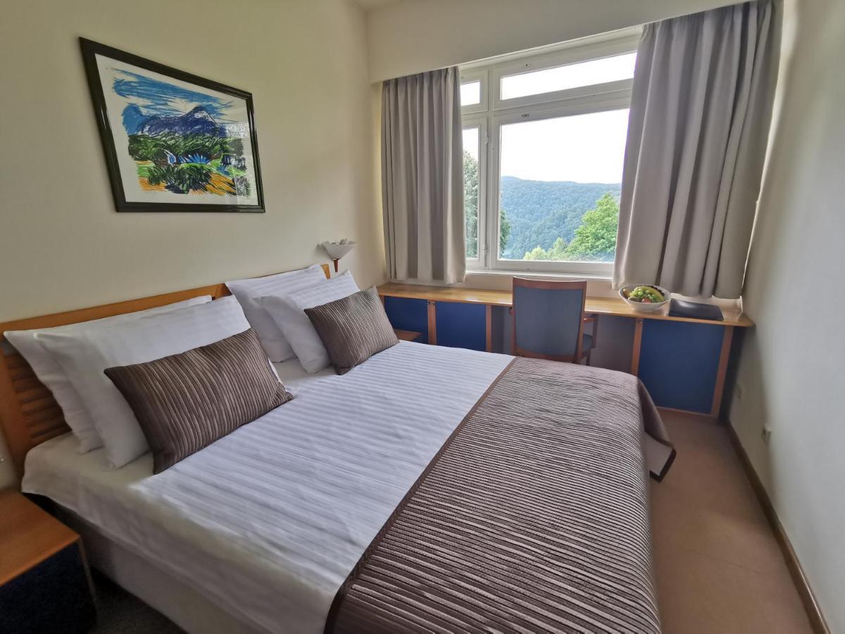 Standard Doppelzimmer zur Seeseite