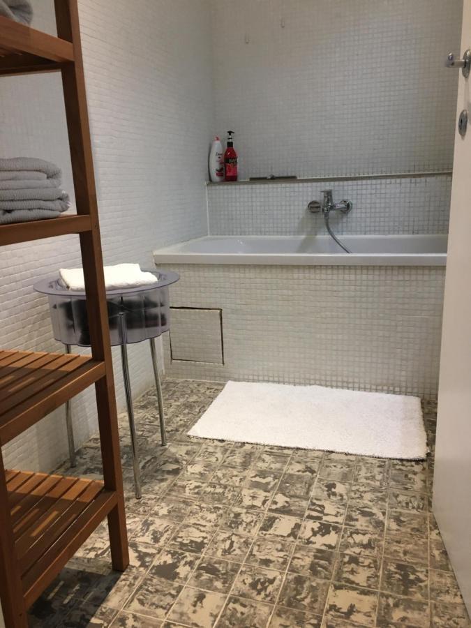 Chambre Lit Queen-Size - Non-Fumeurs