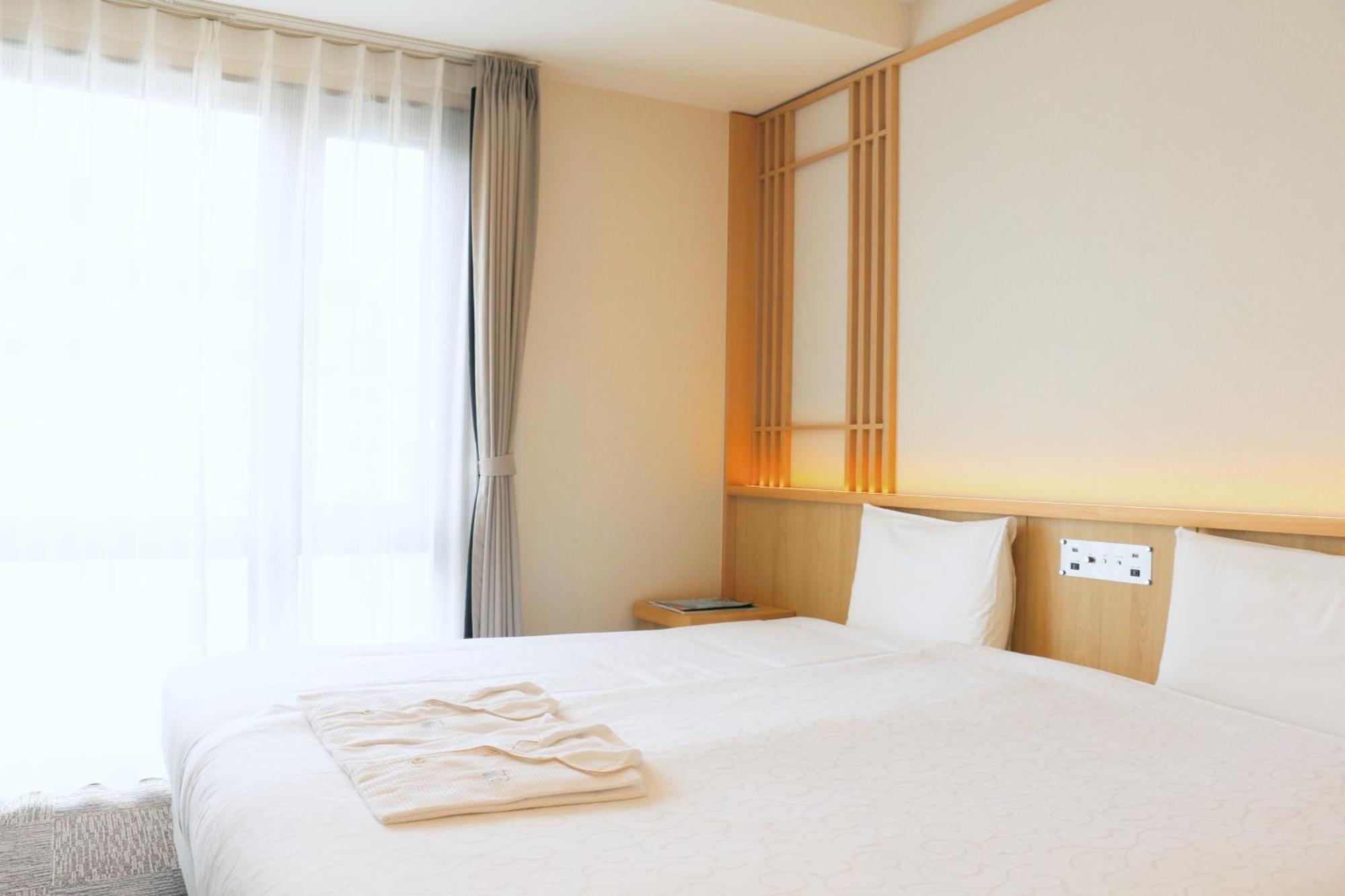 Hollywood Twin Room