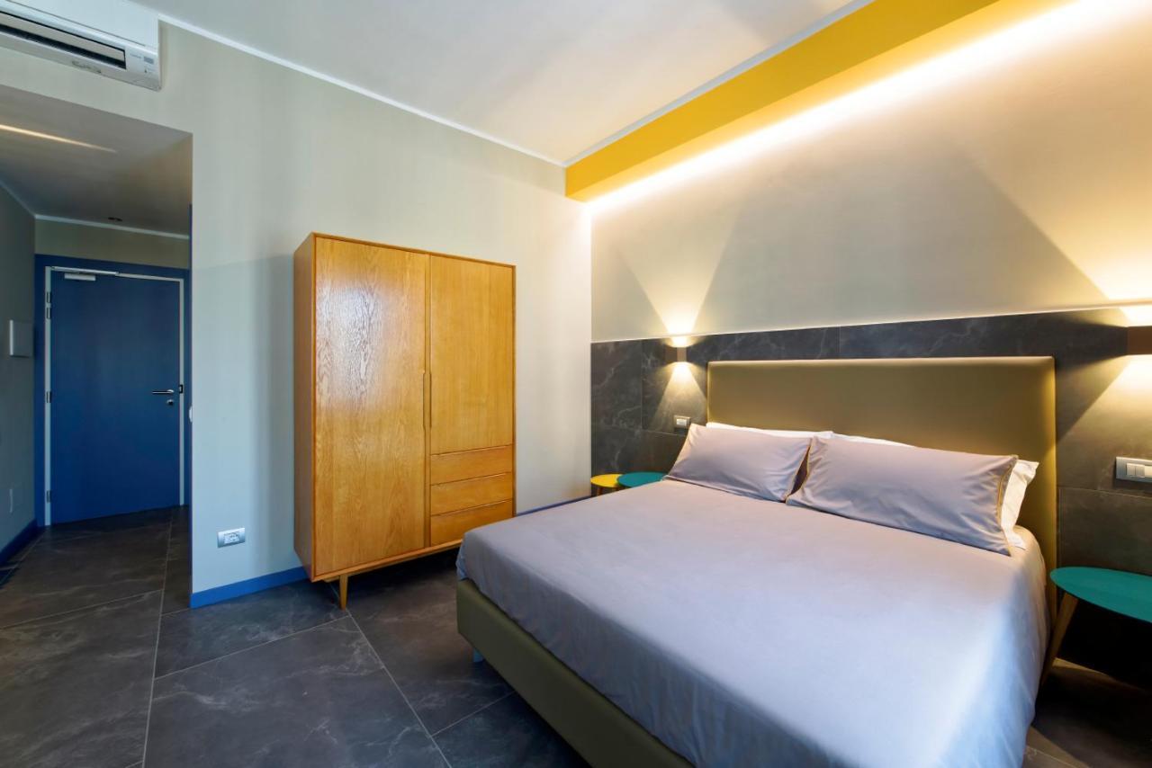 Quarto Duplo