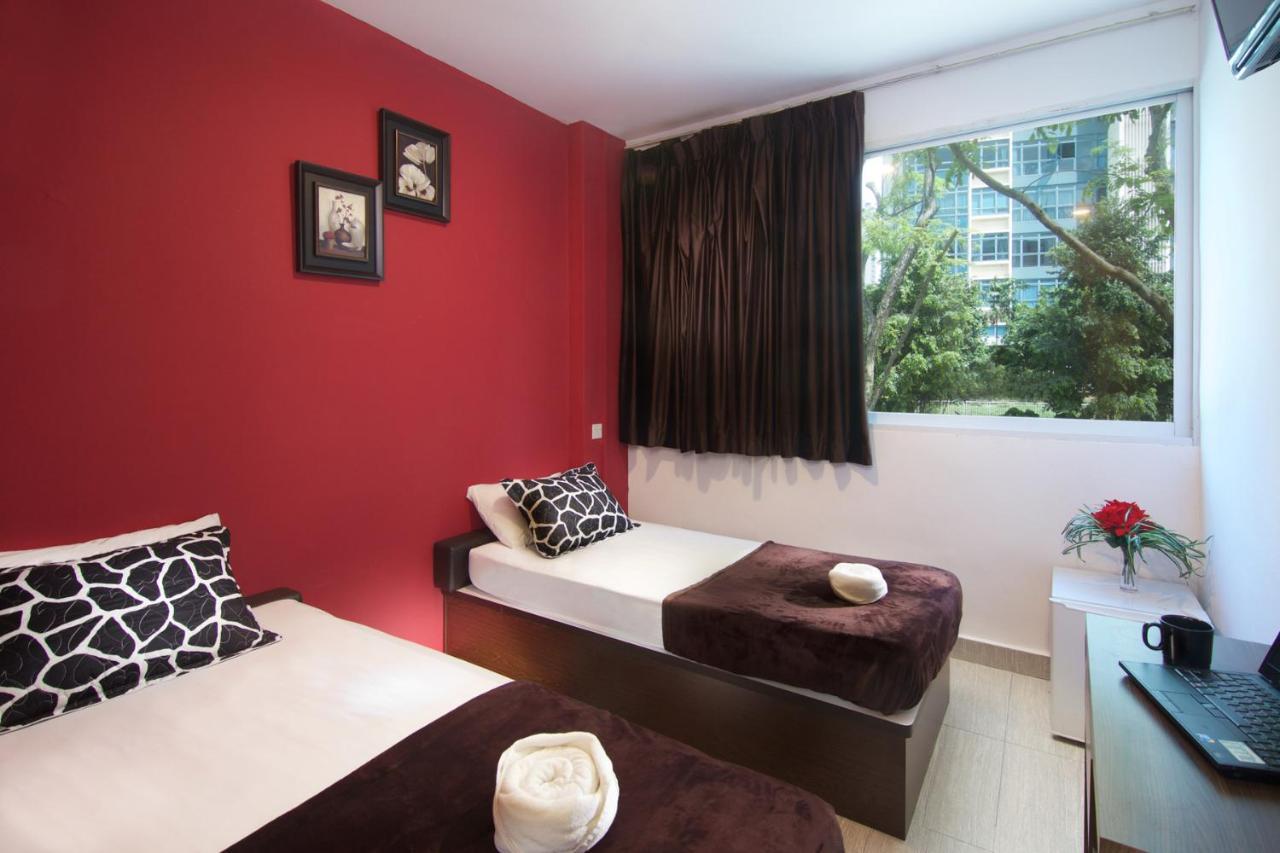 Twin Redux Room