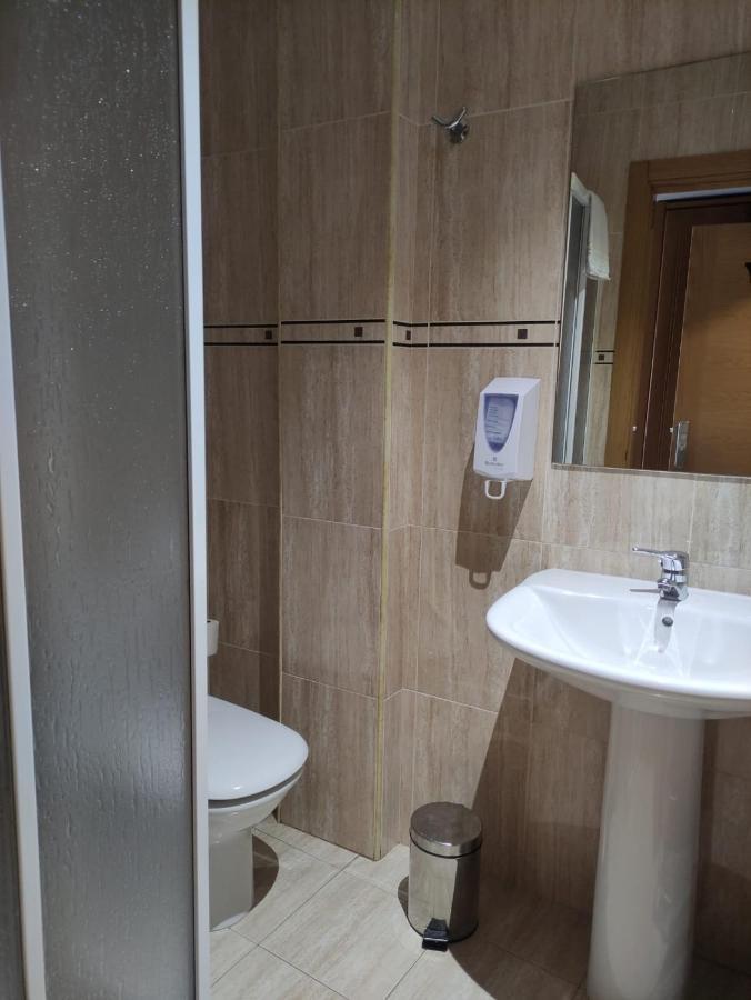 Single Room Private Bathroom