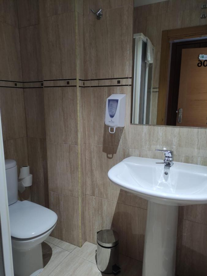 Single Room Private Bathroom