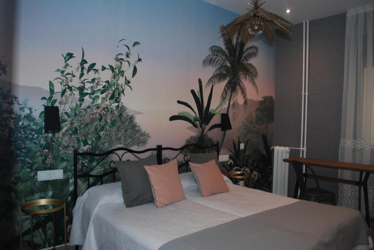 Twin Room Private Bathroom