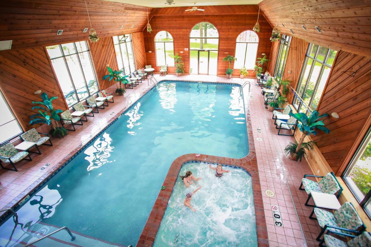 Jacuzzi King Room with Balcony,1091089779:JPEG