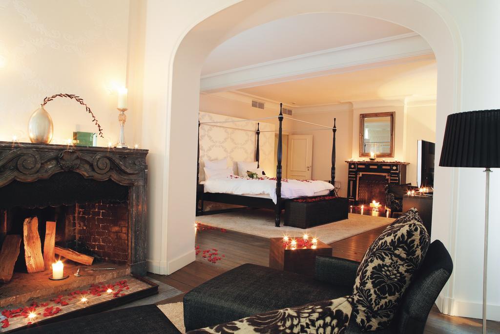Imperial Suite,1583065449:JPEG