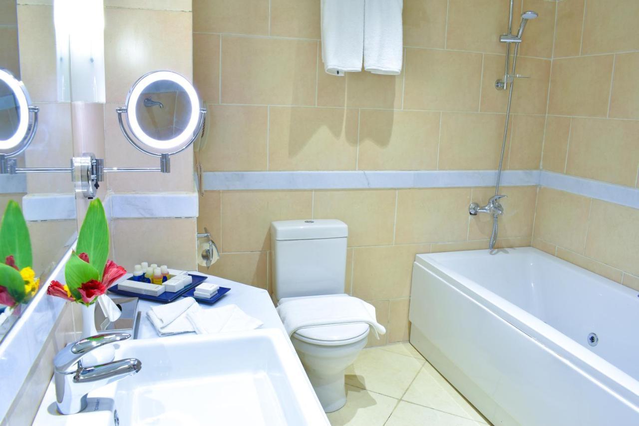 Deluxe Garden view room access to Aqua Park