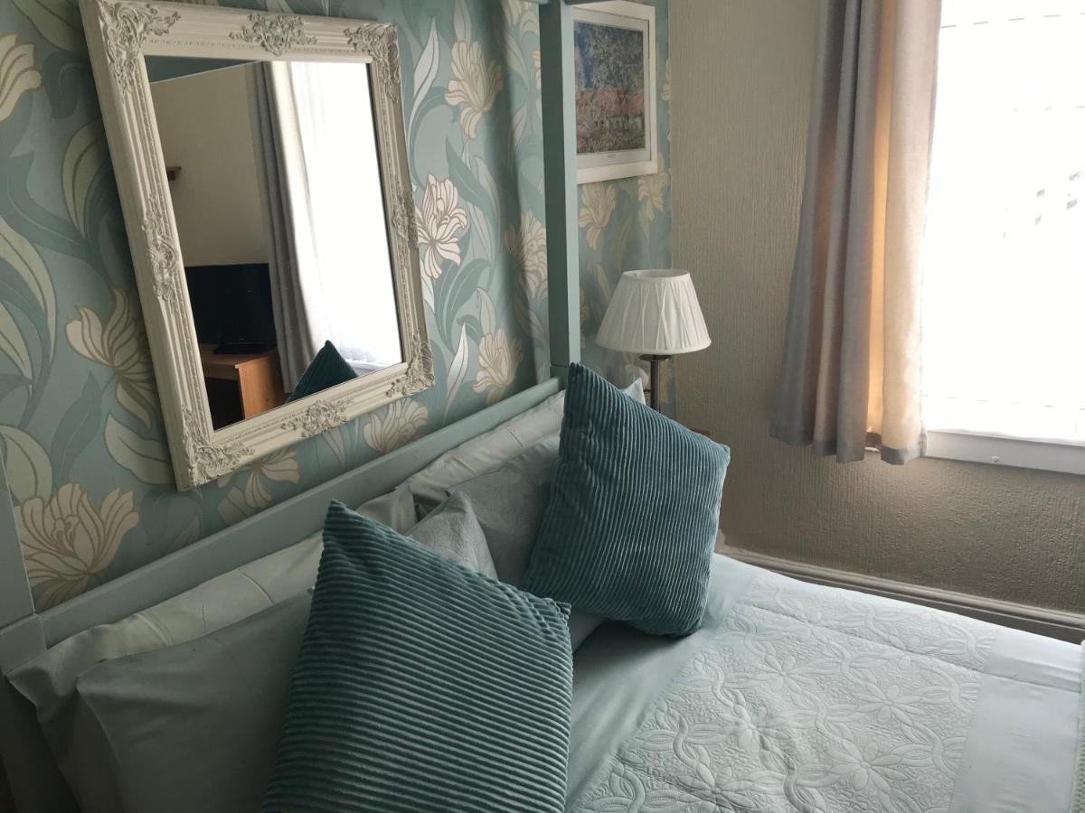 Double Room with Four Poster Bed
