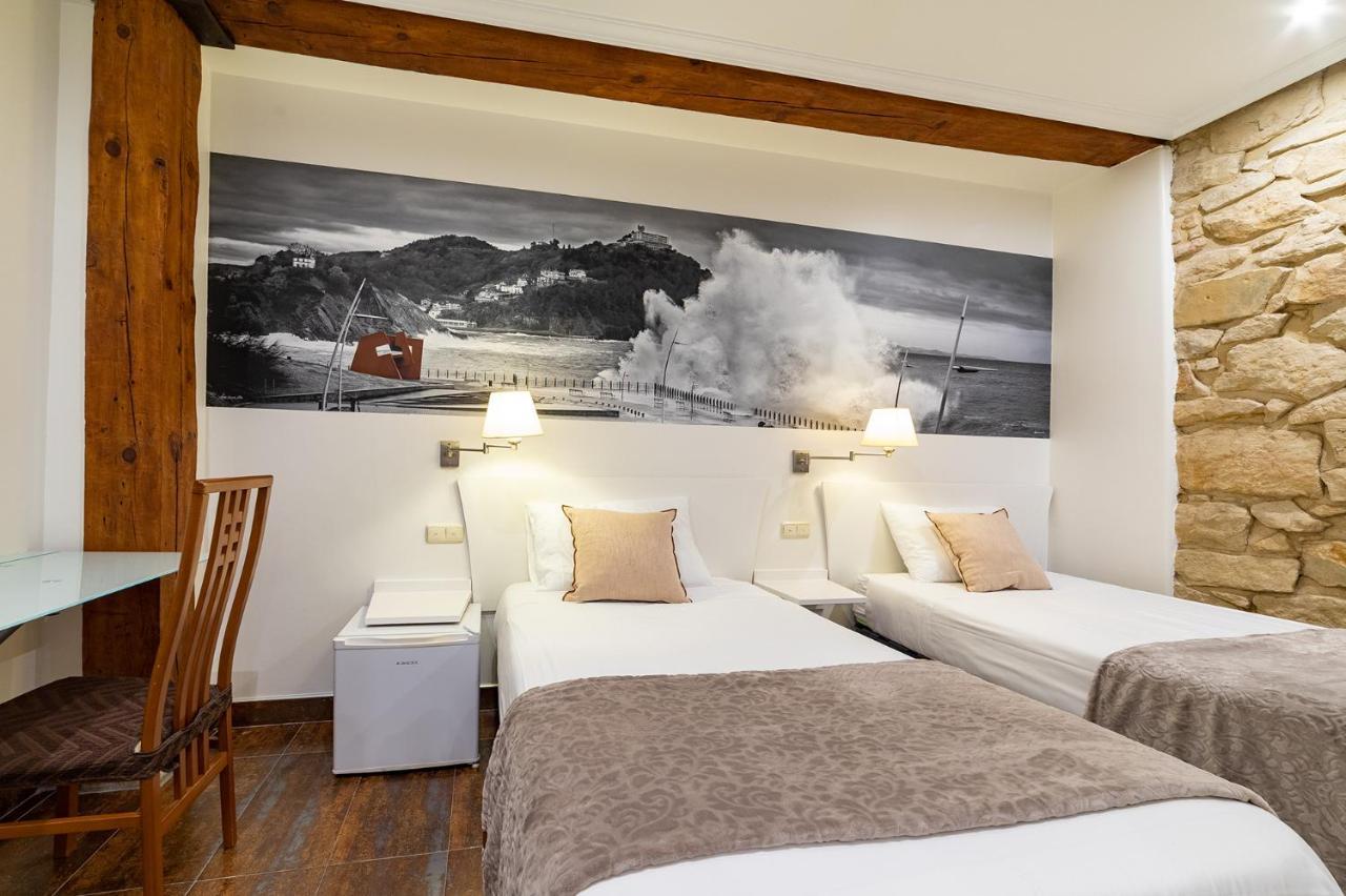 Interior twin room