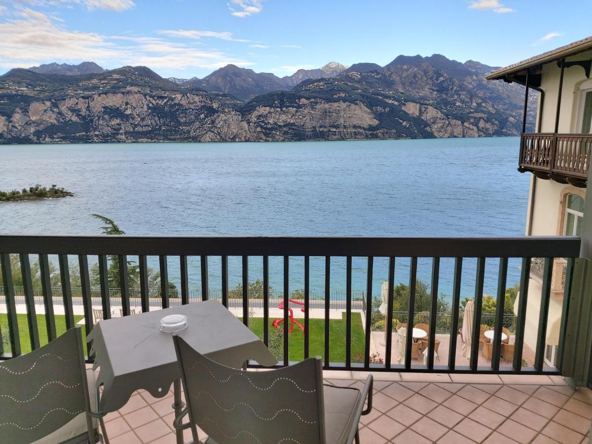 Double Room Balcony Lake View