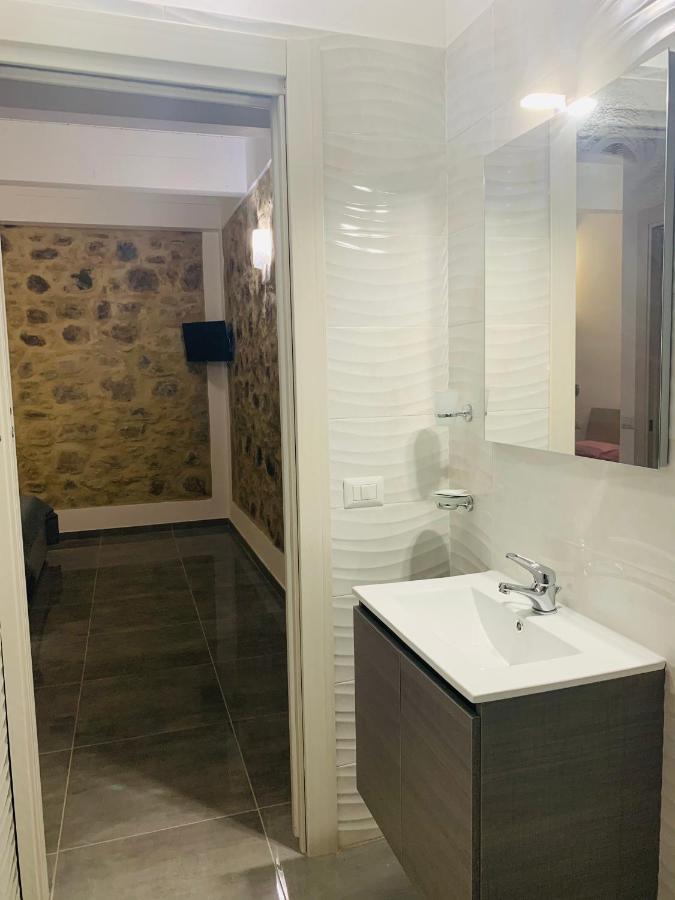 Deluxe King Room,1127091552:JPEG