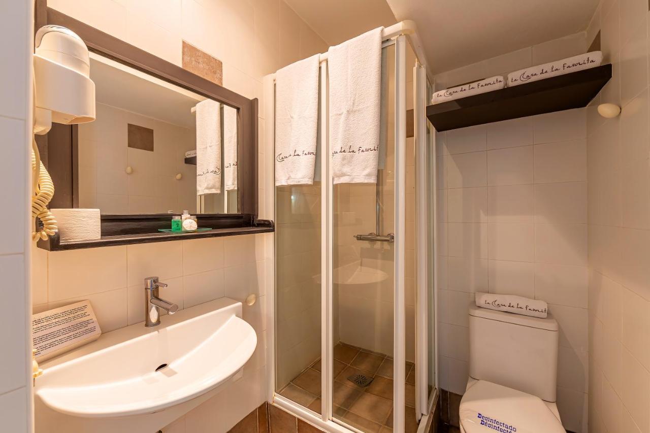 Exterior Suite