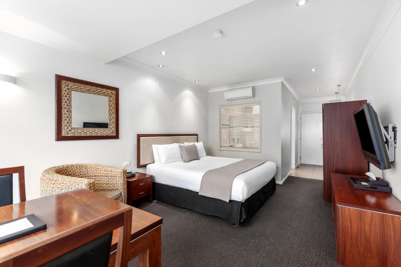 Studio Suite with Spa Bath