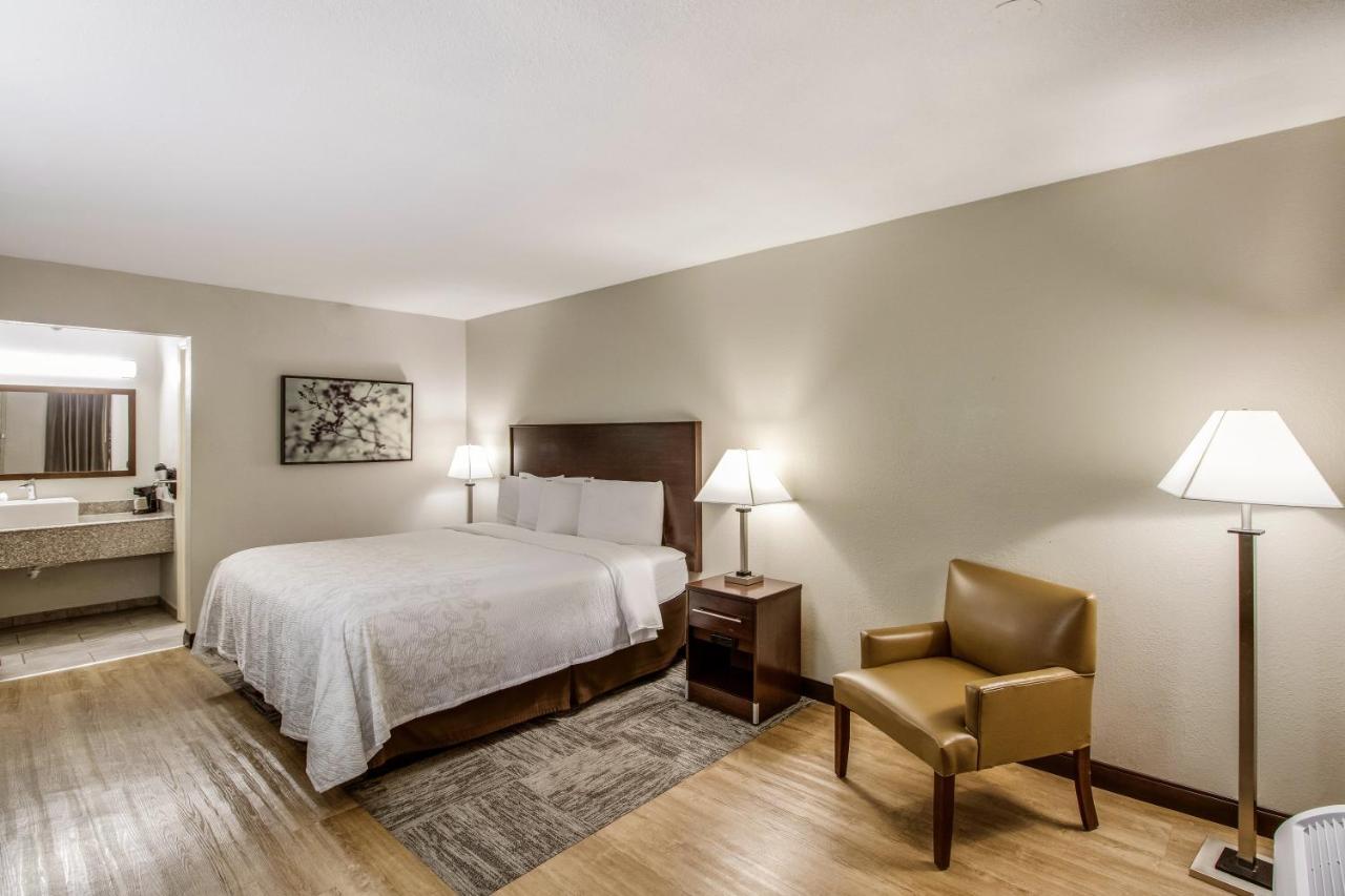 Deluxe King Room with Full-Size Refrigerator Smoke Free