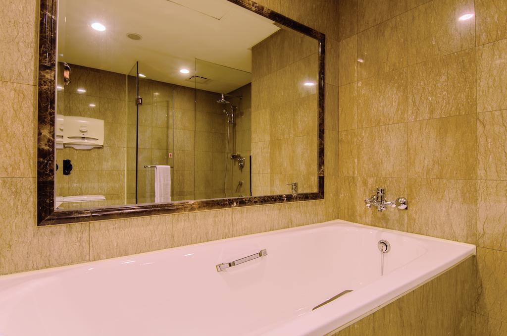 Exquisite Suite