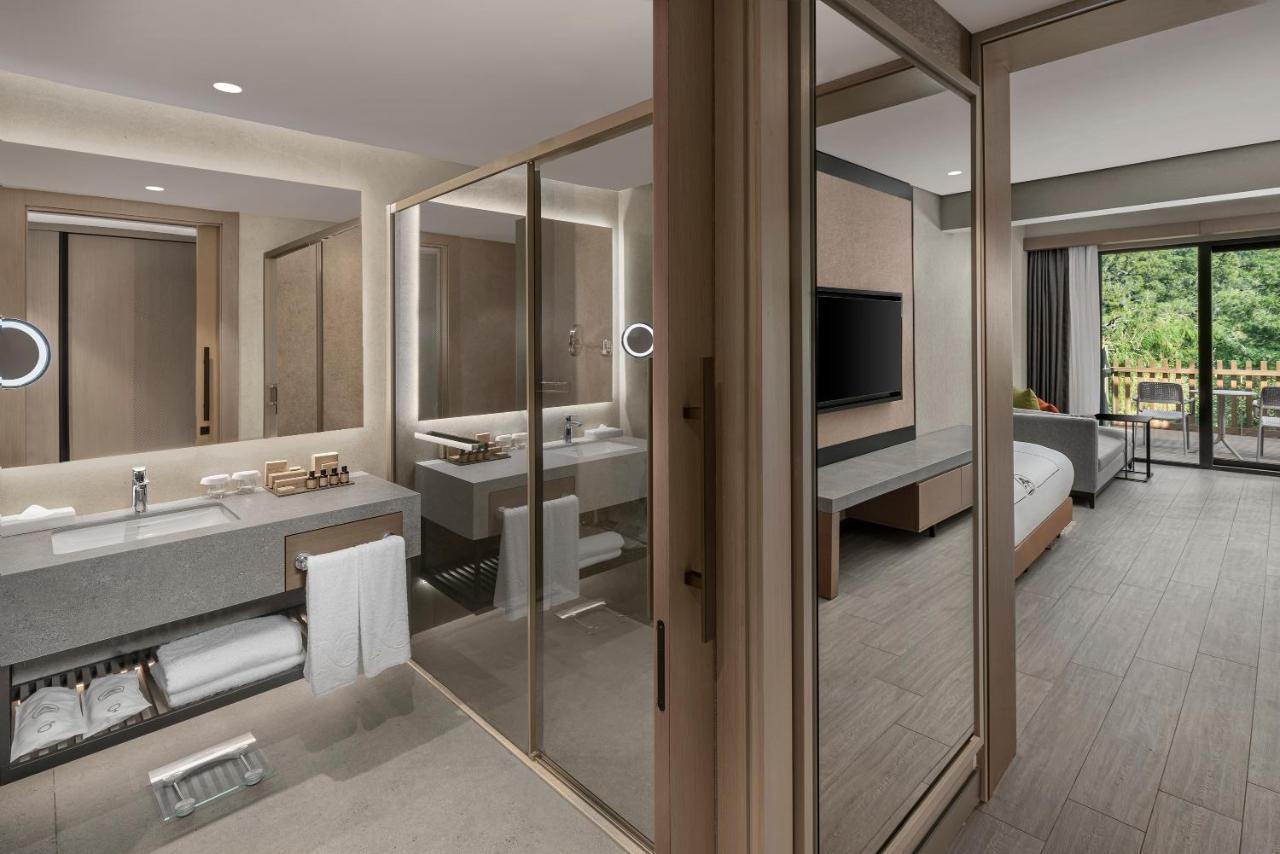 Superior Room Forest View