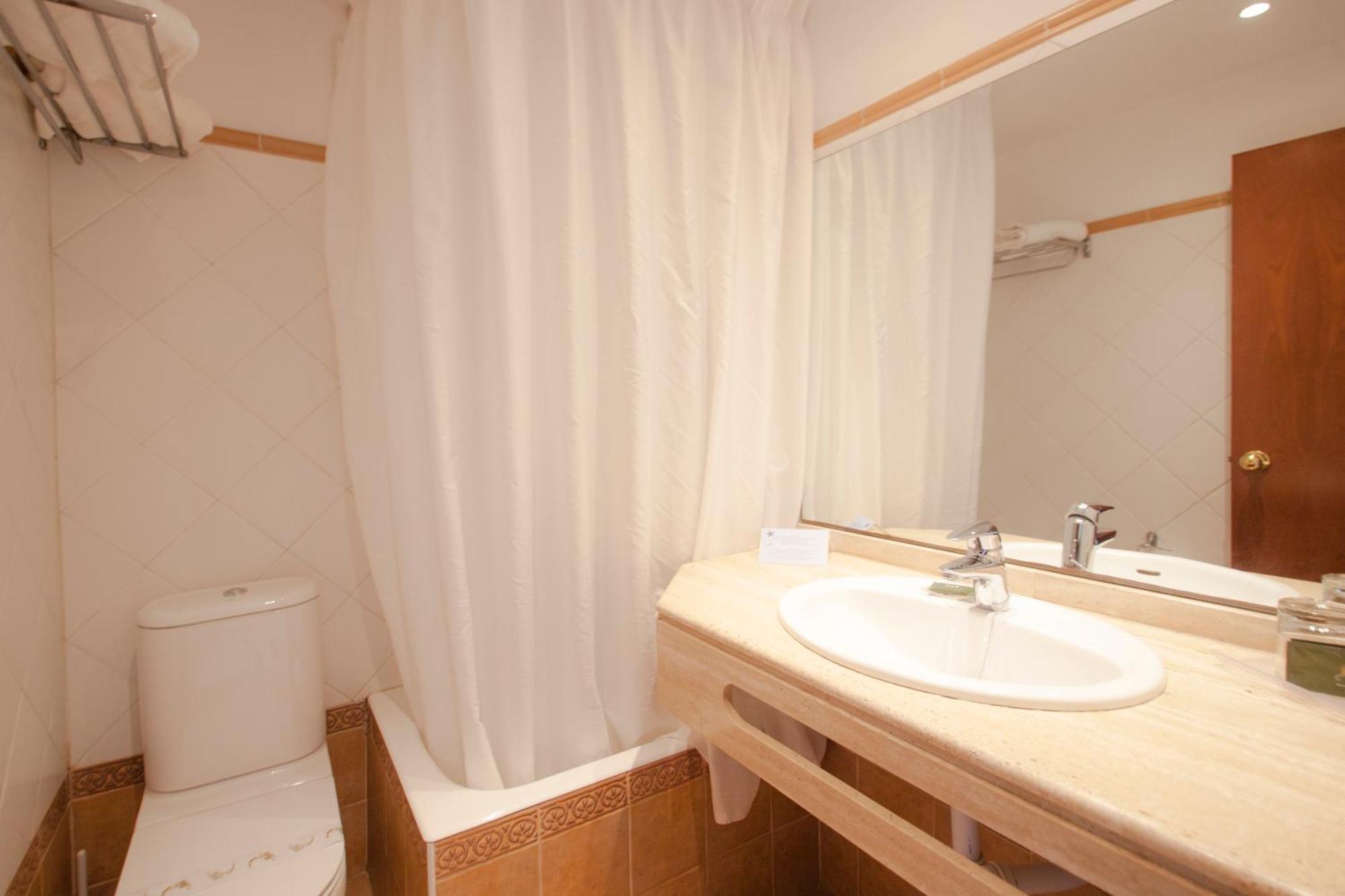 Double or Twin Room a balcony