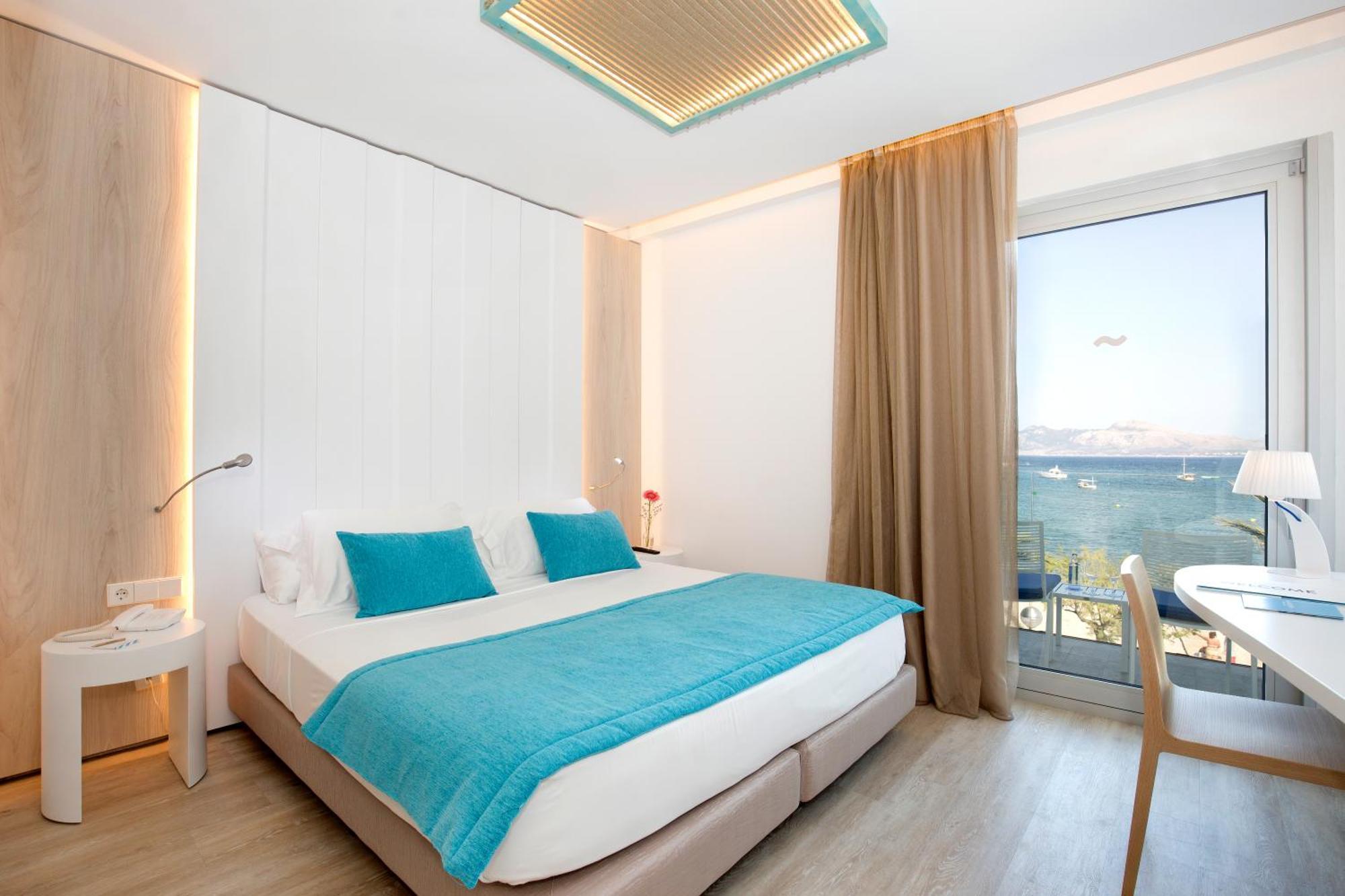 Superior Room Balcony Frontal Sea View