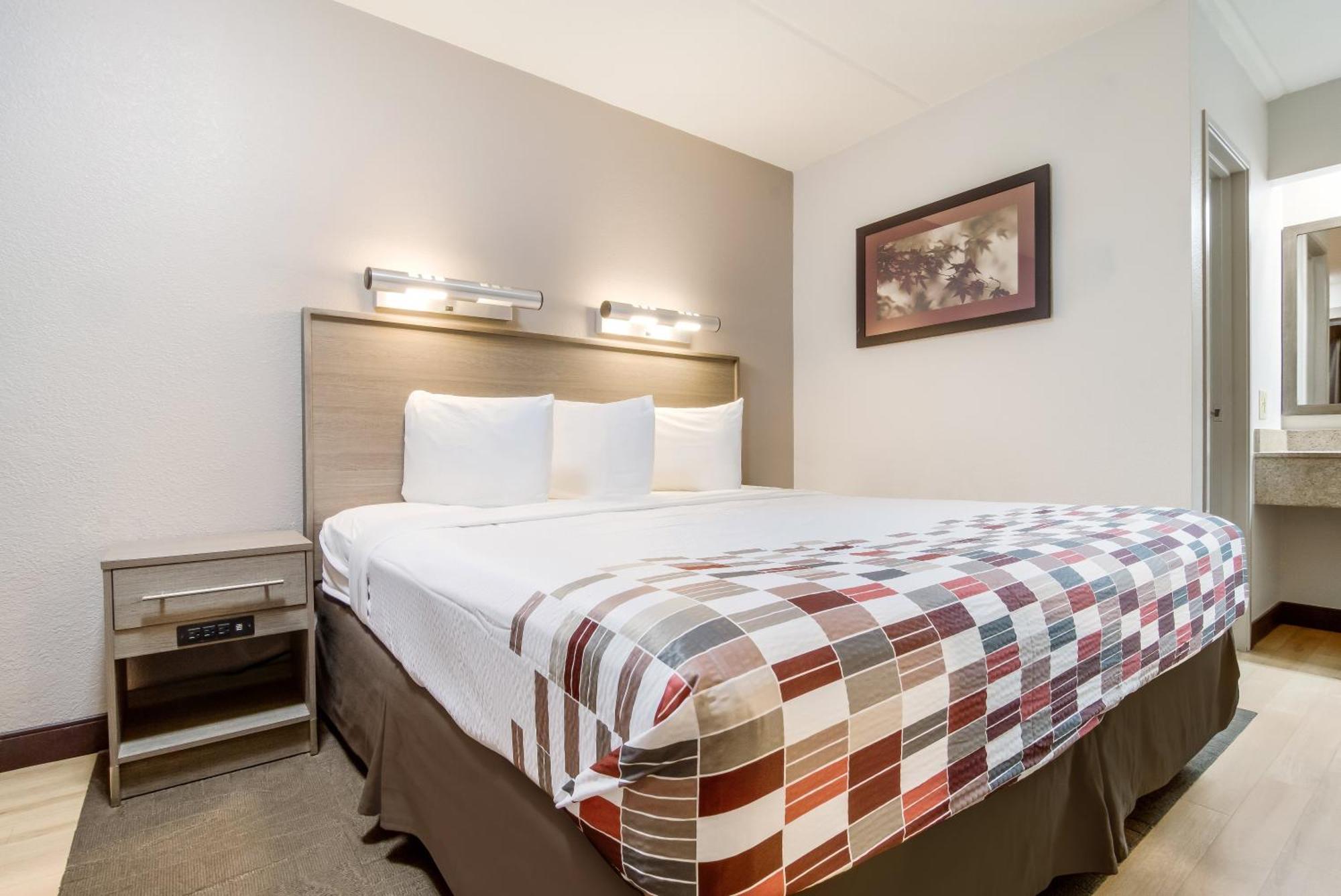 Superior King Room Disability Access Non-Smoking
