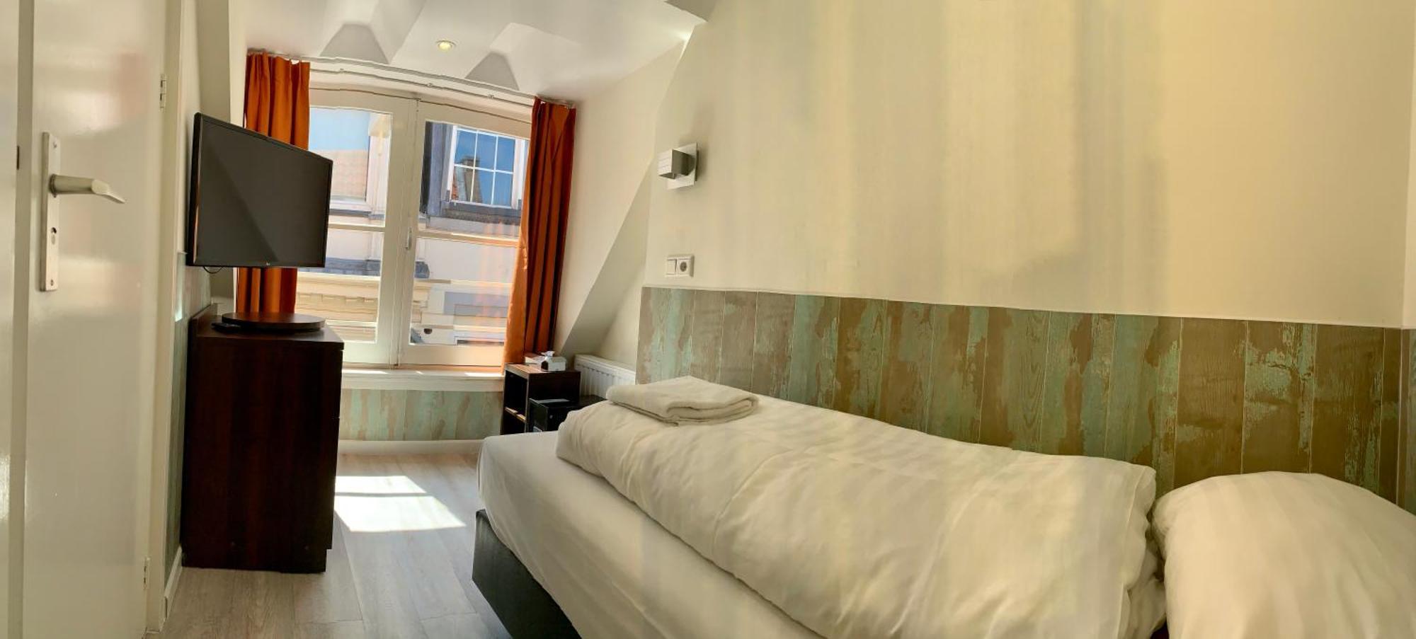 Camera Singola con Bagno Privato