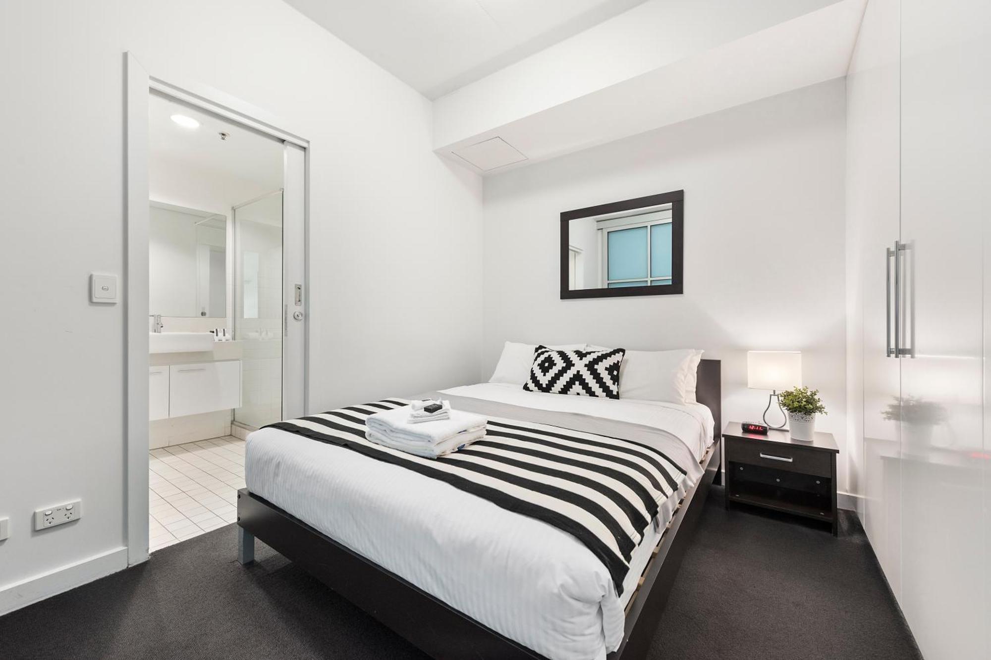 Studio Apartment City View
