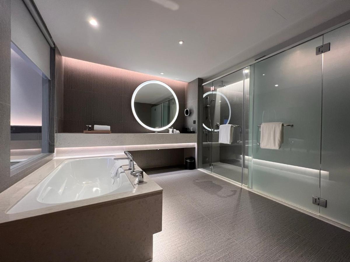 Executive Suite Double Bed
