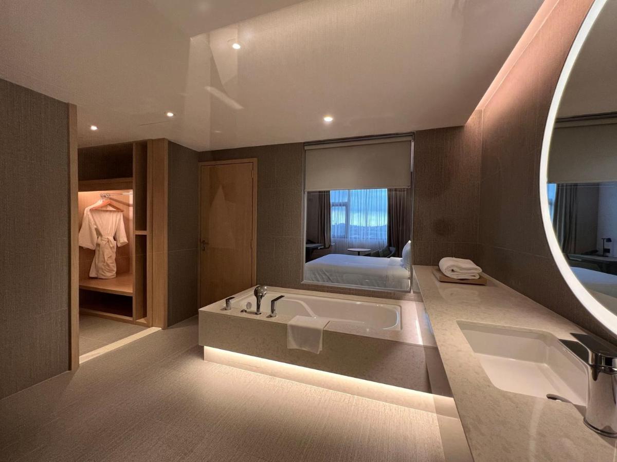 Executive Suite Double Bed