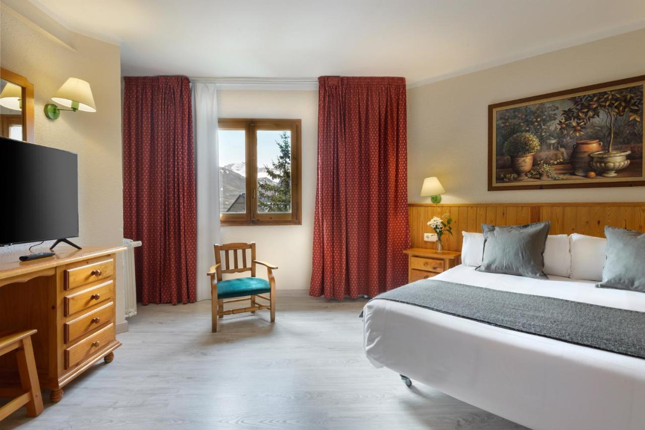 Double Room Two Extra beds