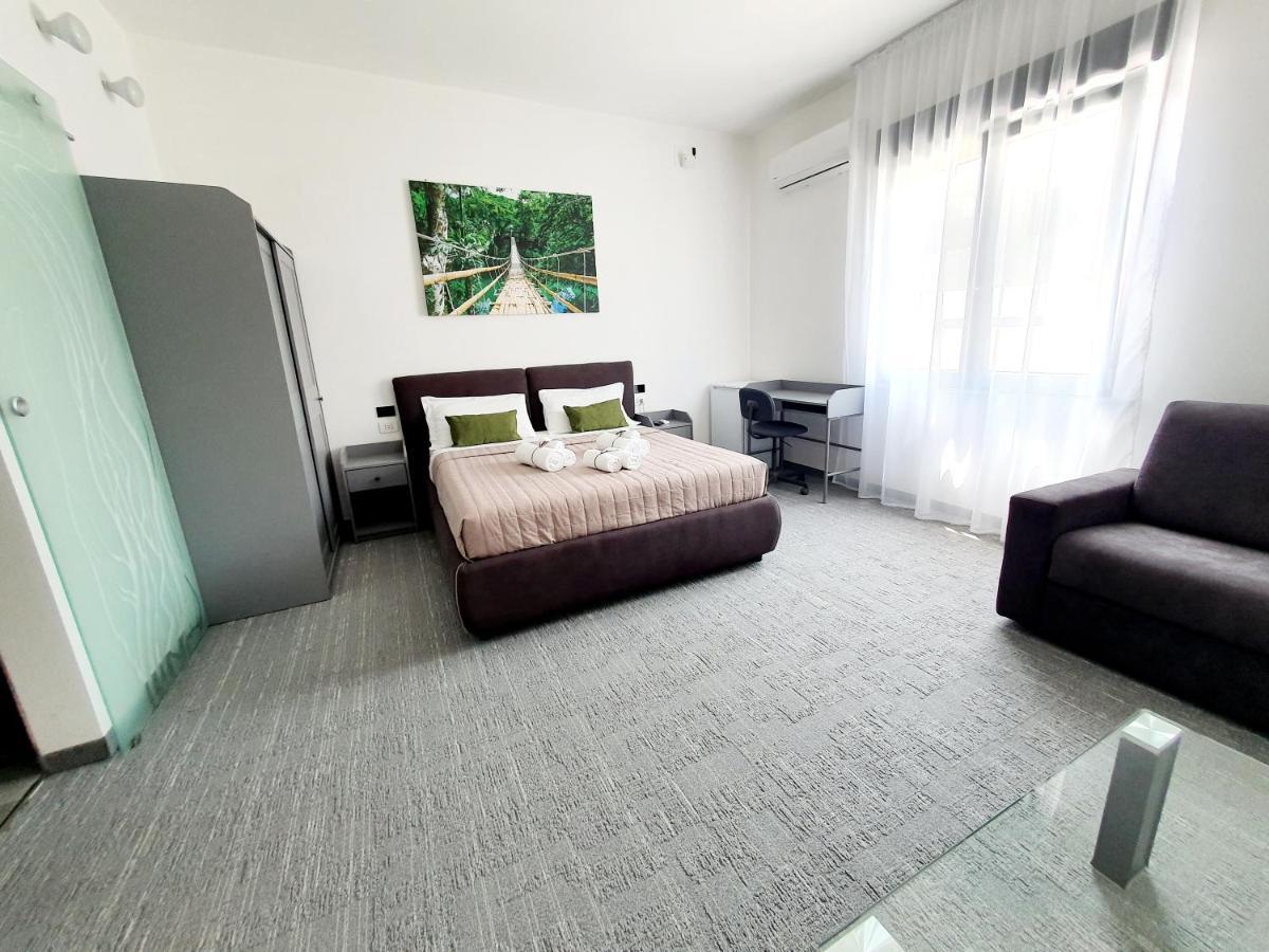 Triple Room Private Bathroom