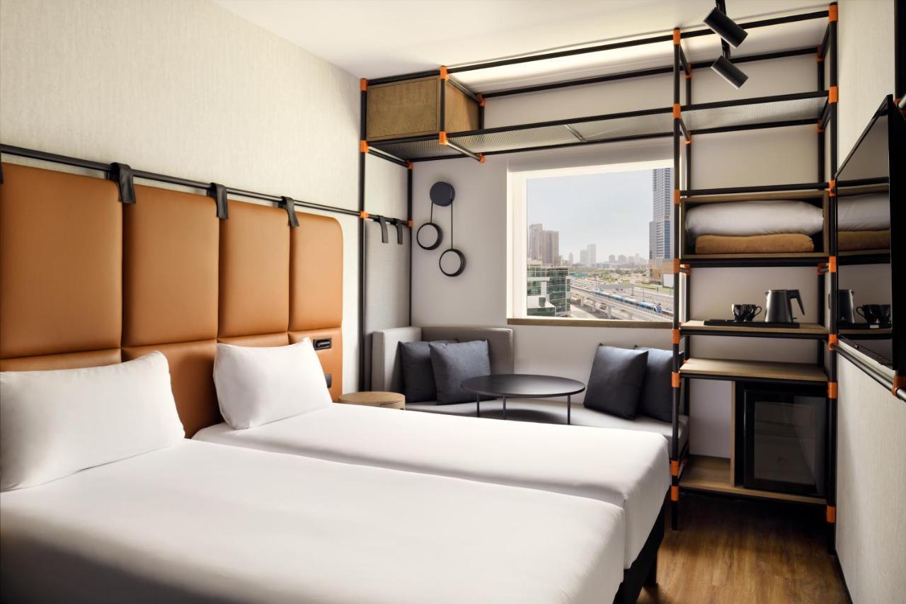 Quarto Premium com 2 Camas de Solteiro
