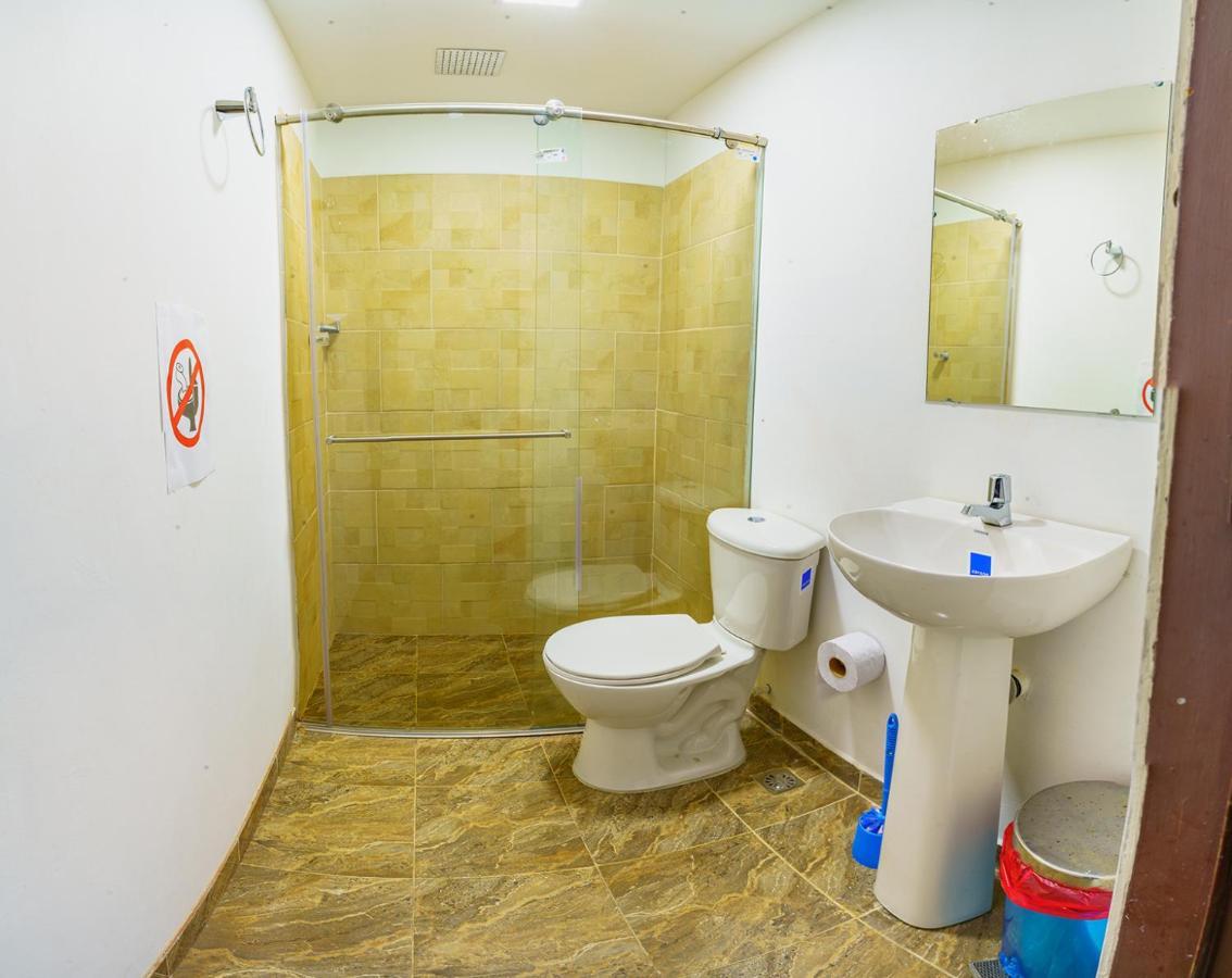 Habitación Cuádruple con baño