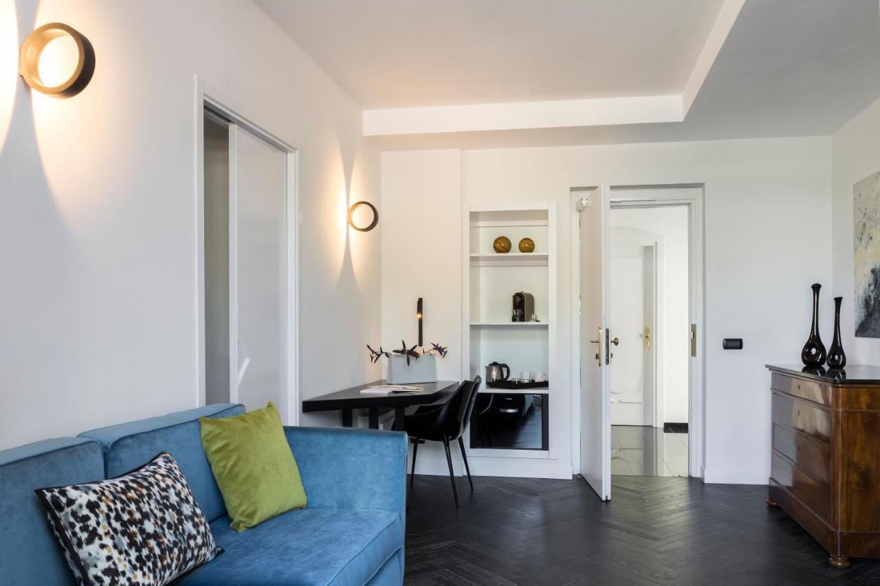 Suite,1263555199:JPEG