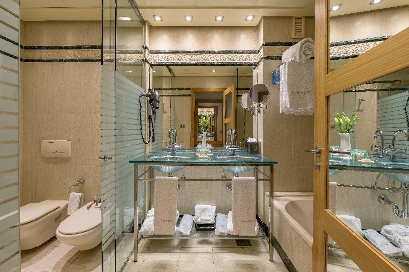 Classic Double or Twin Room City View