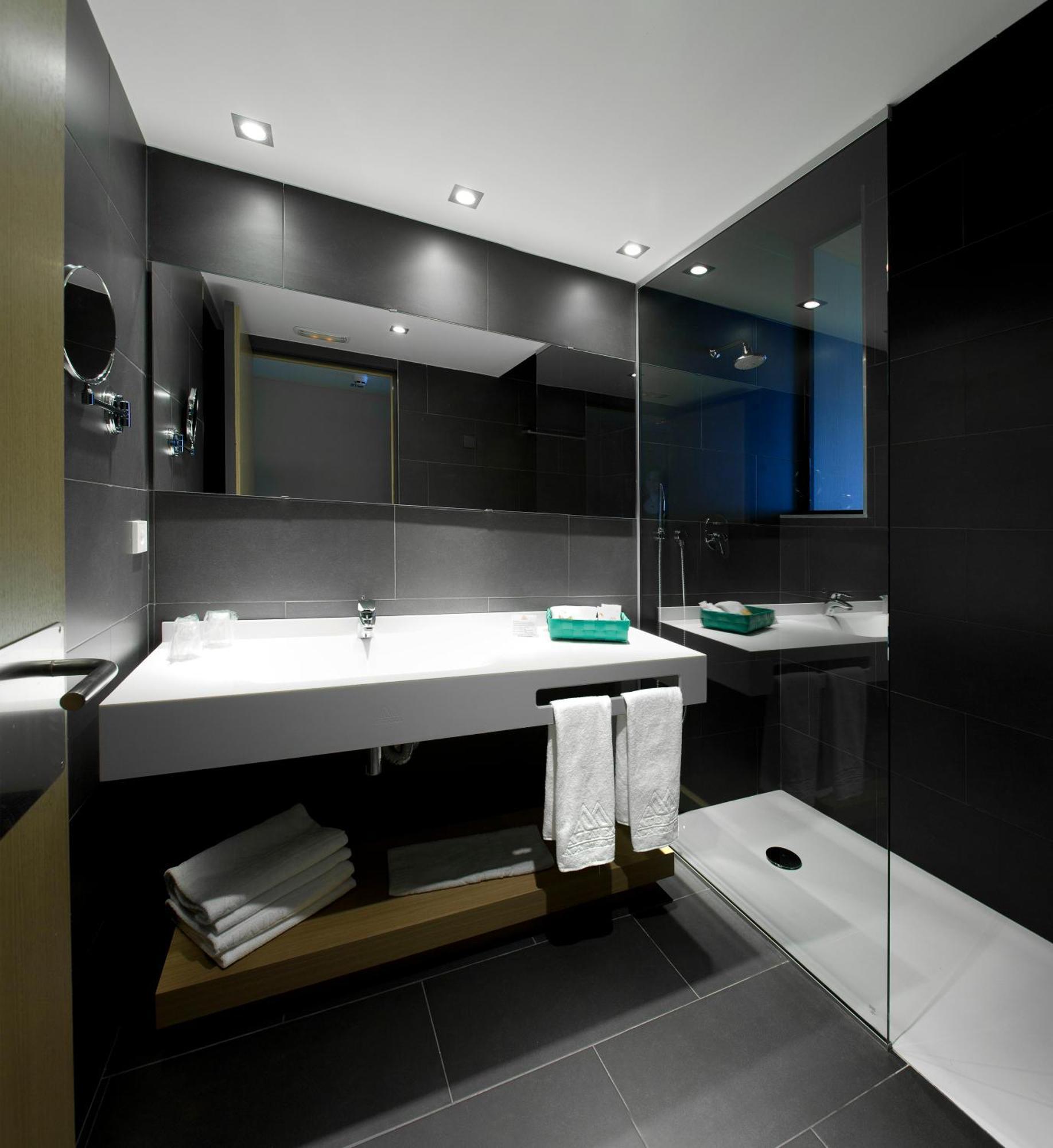 Double or Twin Room Sea View