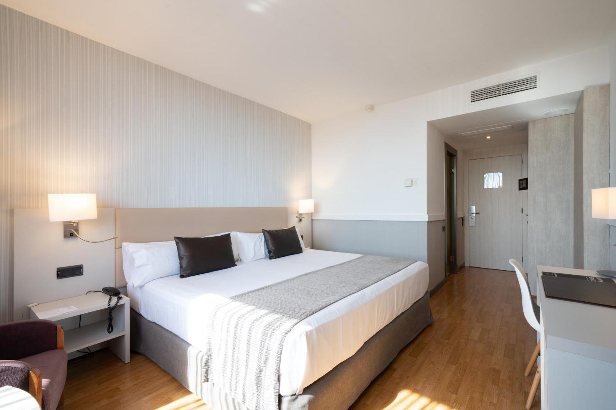 Double or Twin Room,1578366347:JPEG