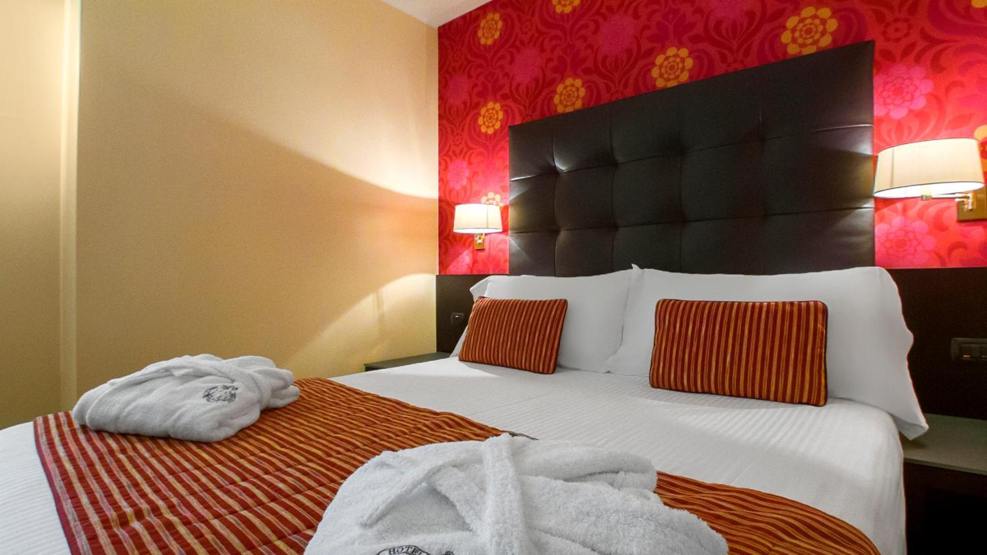 Classic Double or Twin Room,807921384:JPEG