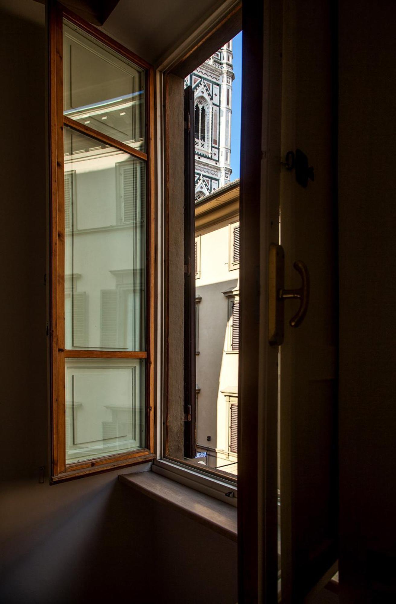 Double Room Duomo side view