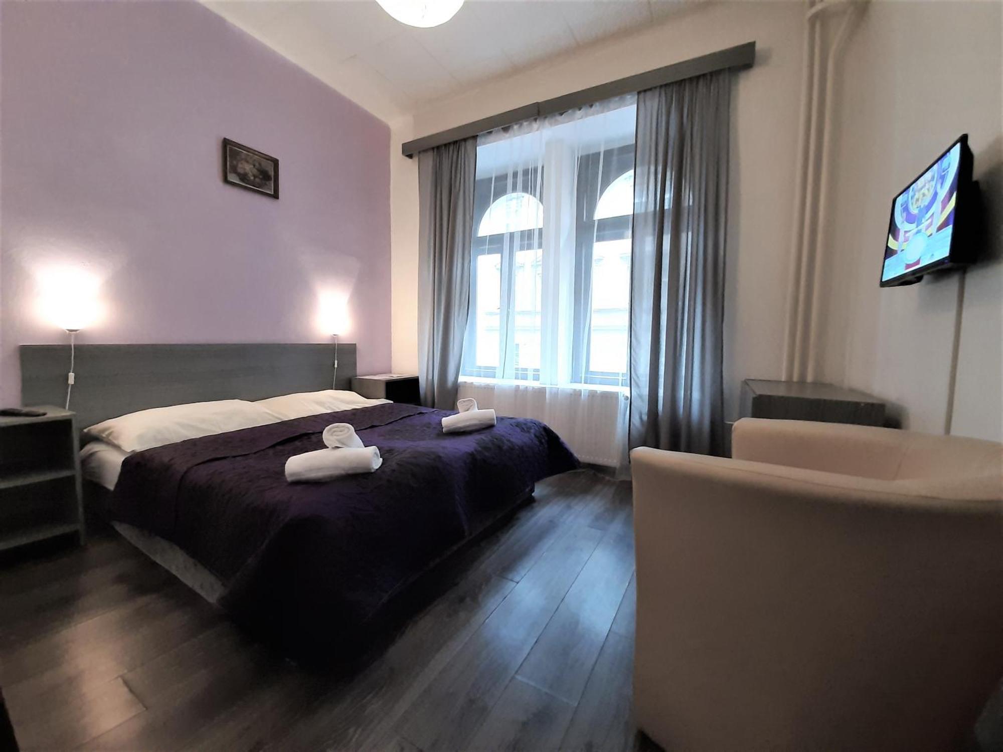 Double Room,1274671822:JPEG
