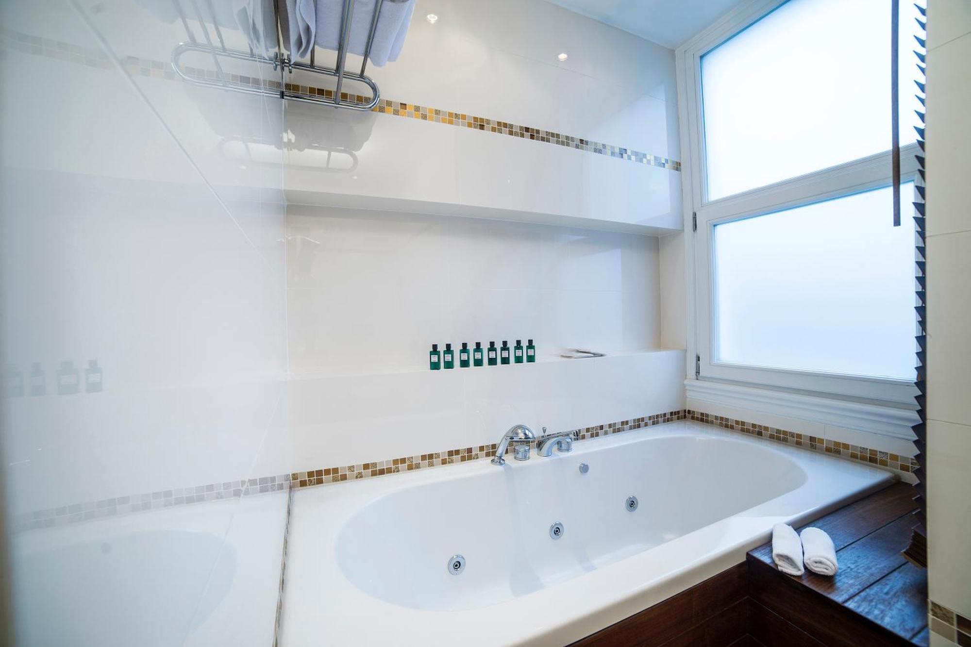 Suite con Balcone e Vista Mare - Non Fumatori