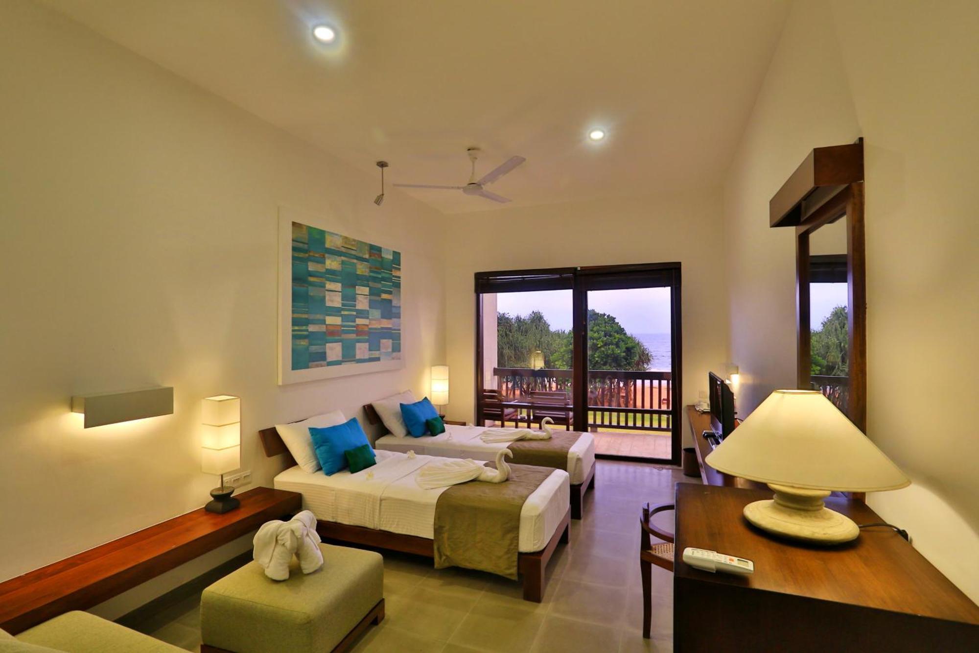 Superior Twin Room Ocean View Balcony