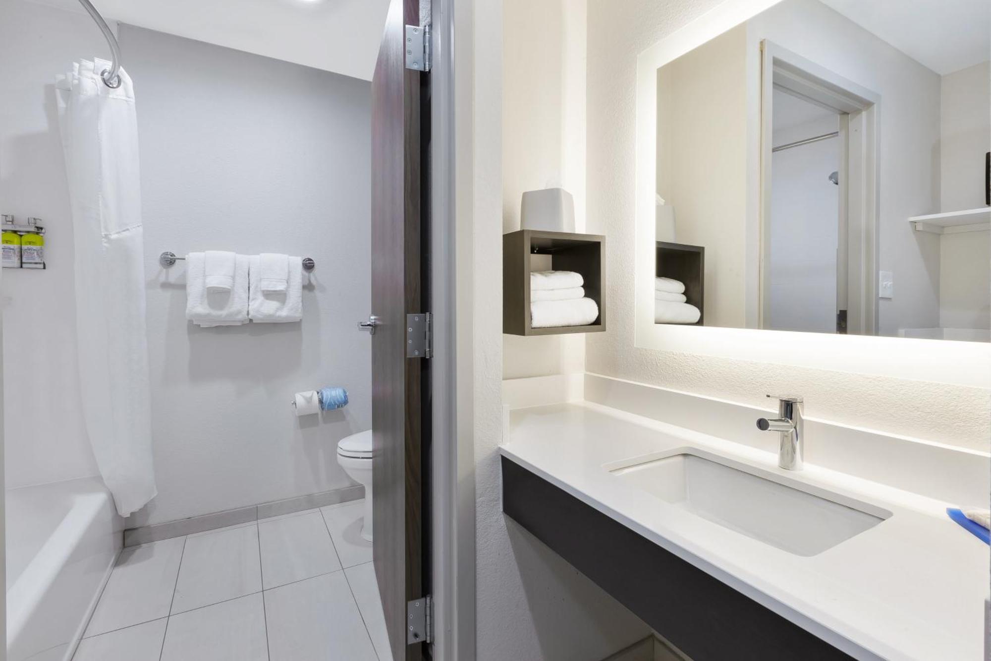 Standard Double Room with Two Double Beds