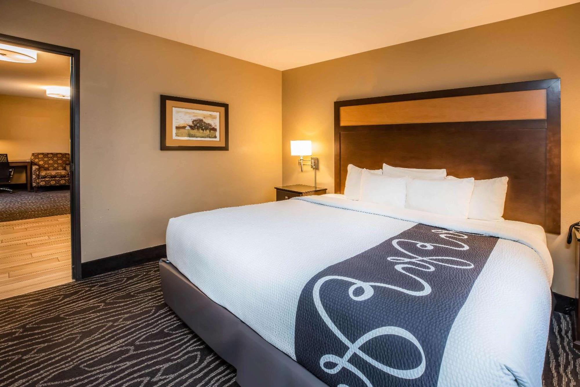 Deluxe King Suite with Sofa Bed