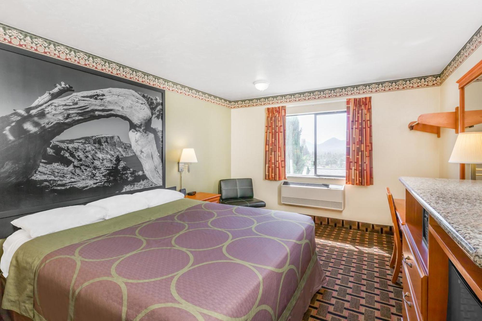 King Room - Non-Smoking