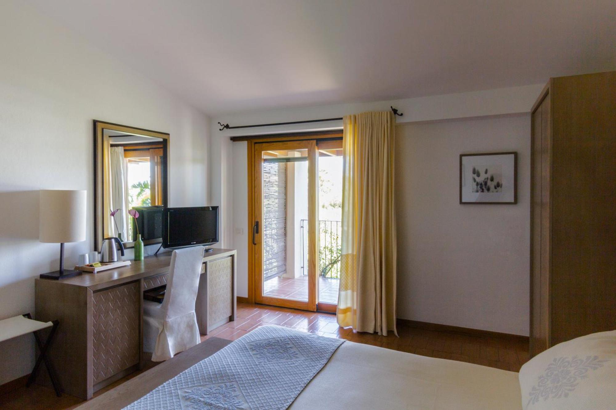 Classic Double Room Partial Sea View