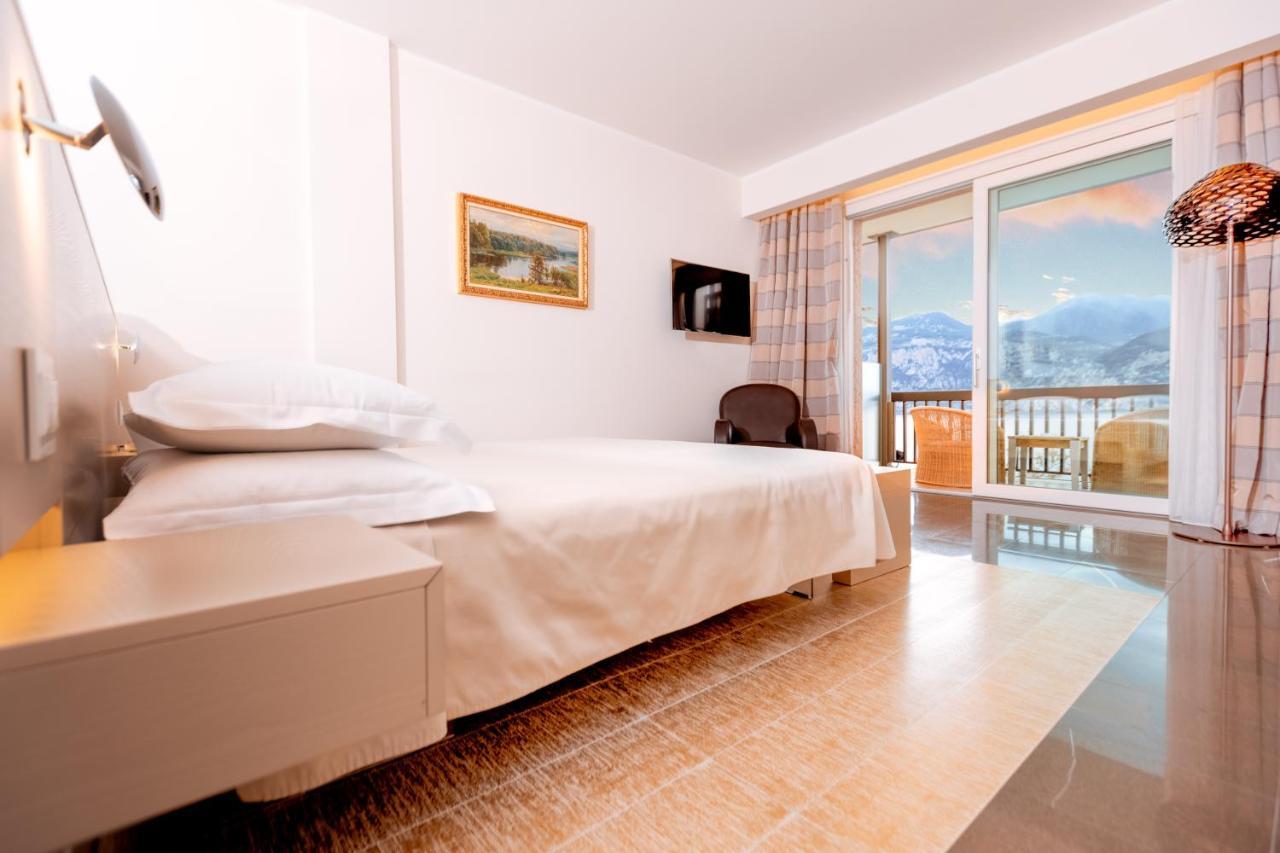 Junior Suite Superior Balcony or Terrace Lake View