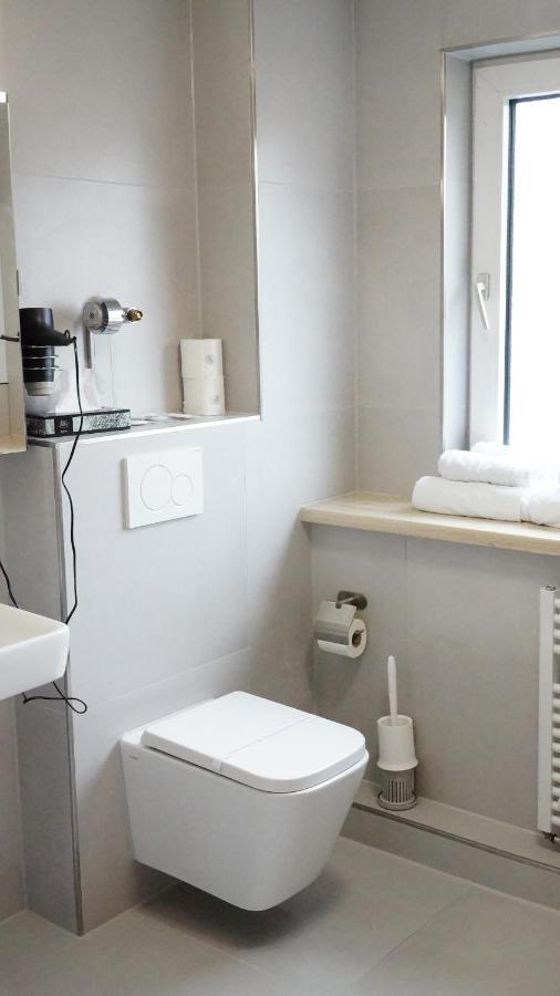 Two-Bedroom Apartment,1304157607:JPEG